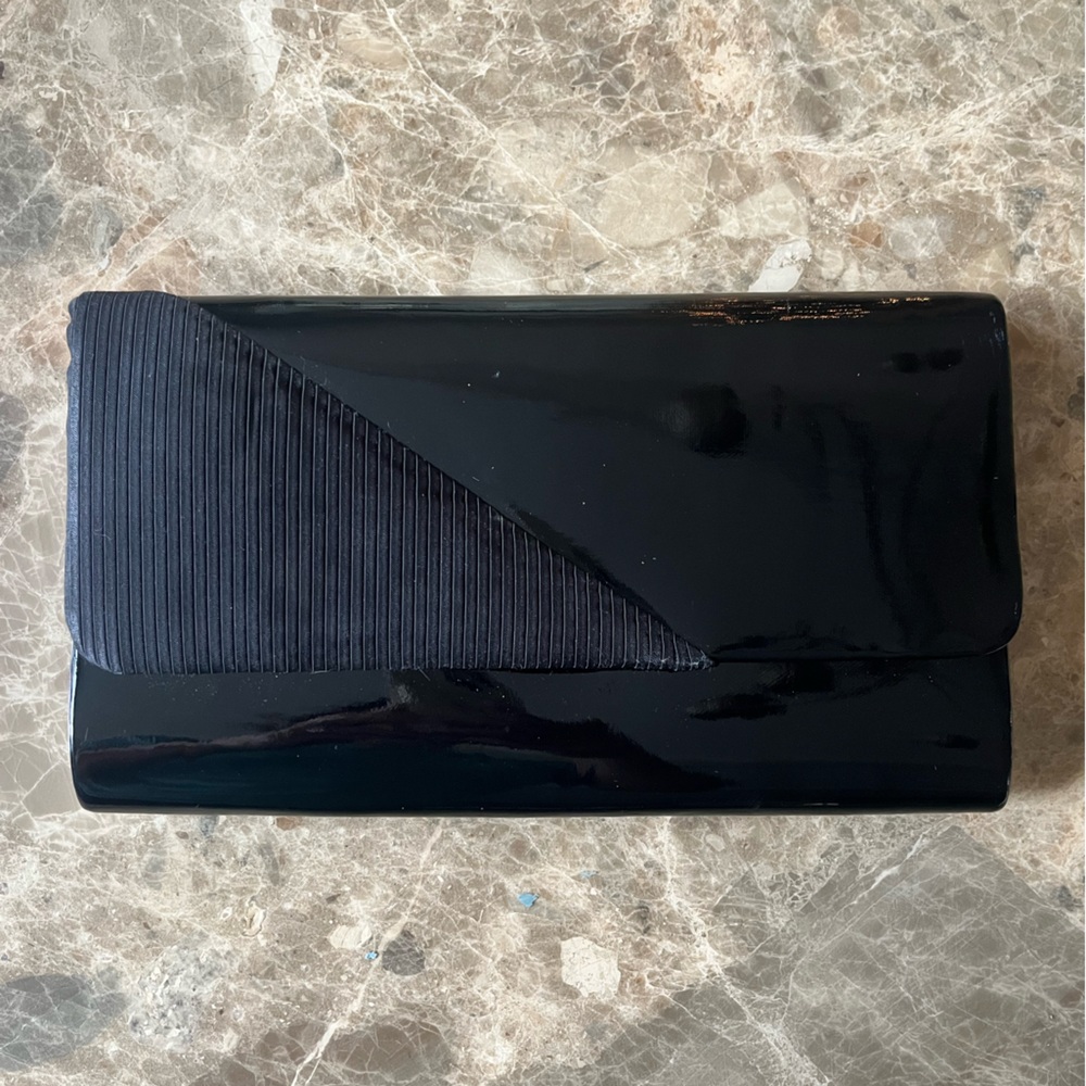 Elegant Vintage Retro 80s Patent Leather Black Clutch